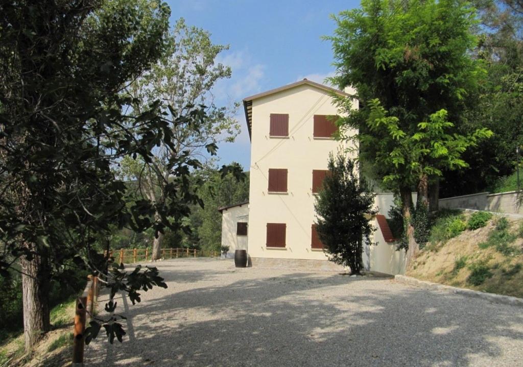 Podere Riosto Cantina&Agriturismo Pianoro Exterior foto